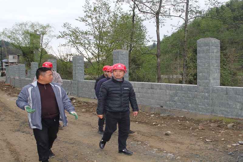 拼經(jīng)濟，比發(fā)展④┃范文偉進行節(jié)前檢查